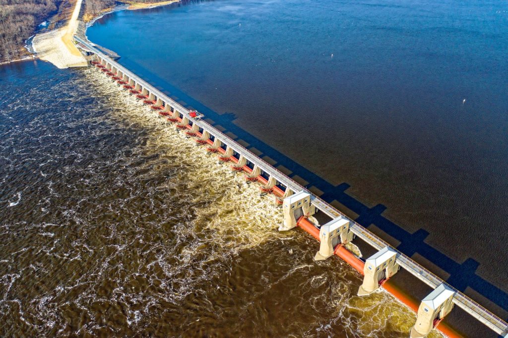 como funciona a fiscalização das barragens